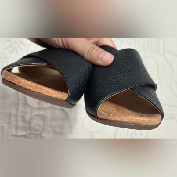 NEW Vionic Letitia Slide Sandal Sz 6.5 Black Adjustable Cork Sole - Picture 5 of 8
